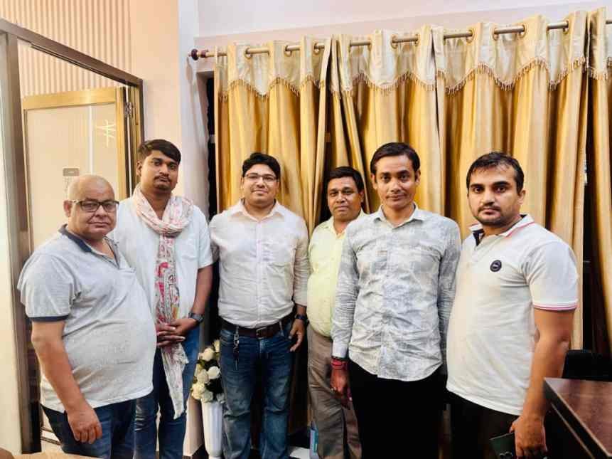 संपर्क अभियान